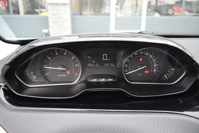 Peugeot 208 1.2 PureTech Allure Navi Airco Km 106.000!!