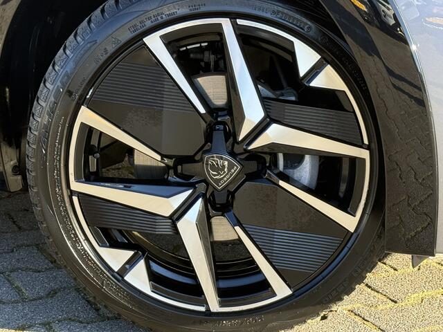 Peugeot 208 1.2 Hybrid 145 e-DCS6 GT | Pano | CarPlay | Camera | LED | 17 inch