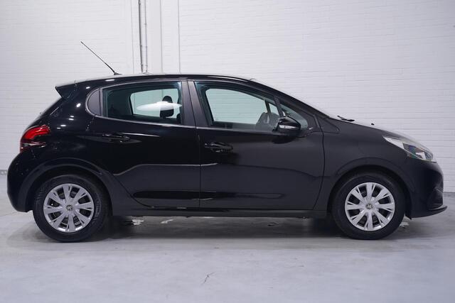 Peugeot 208 1.2 PureTech Blue Lion Navi Cruise Airco PDC NAP