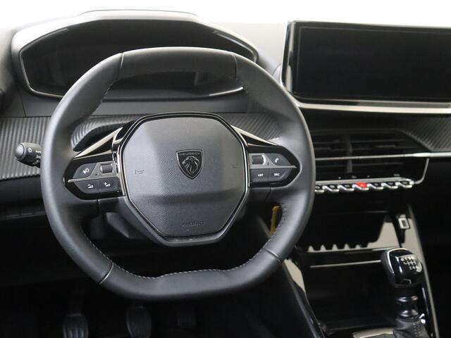 Peugeot 208 1.2 PureTech 100 Allure | Camera | Wireless Carplay | Clima |