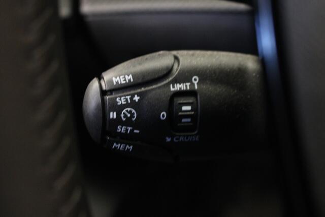 Peugeot 208 1.2 PureTech 100 Active |Navi|