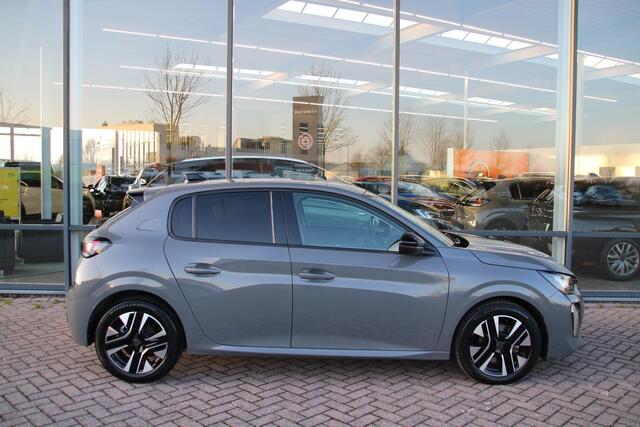 Peugeot 208 1.2 PureTech 100pk Allure Airco Carplay Rondom sensoren Nieuwstaat