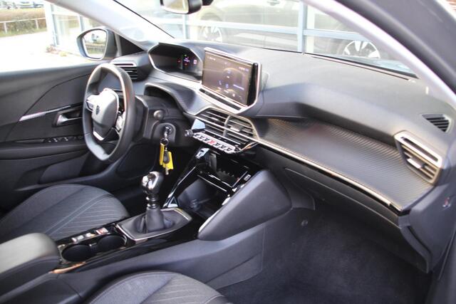 Peugeot 208 1.2 PureTech 100pk Allure Airco Carplay Rondom sensoren Nieuwstaat