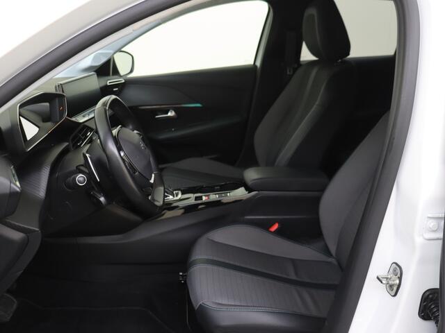 Peugeot 208 1.2 PureTech Allure Pack | Camera | Carplay | Full Map Navi | Clima |