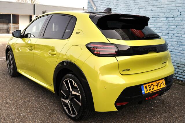 Peugeot 208 Hybrid 136Pk GT Aut trh nav pdc v+a met cam