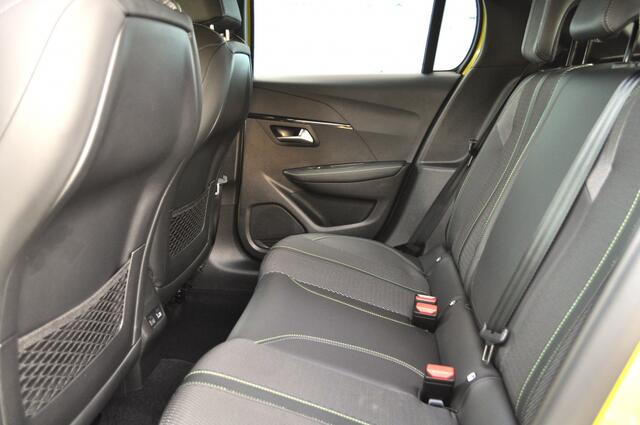 Peugeot 208 Hybrid 136Pk GT Aut trh nav pdc v+a met cam