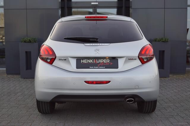 Peugeot 208 1.2 PureTech GT-line / Navi / PDC/ Camera / App-connect