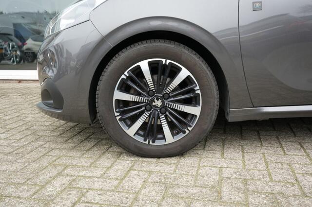 Peugeot 208 1.2 PURETECH, PANO, AUTOMAAT. CAMERA,ALL IN PRIJS