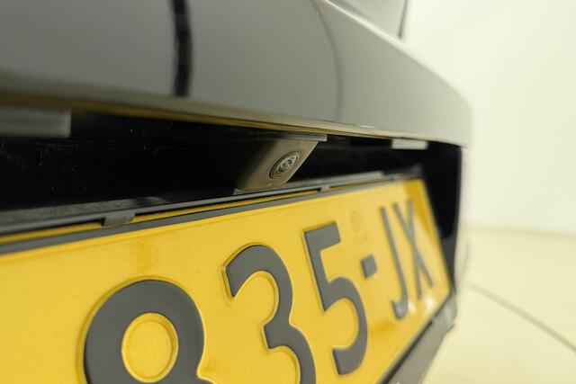 Peugeot 208 1.2 PureTech Allure Pack 3D i-Cockpit l 10'' Scherm l Camera l DAB l LED l Apple Carplay & Android Auto l Climate Control l Cruise Control l Lichtmetalen Velgen