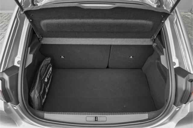 Peugeot 208 1.2 PureTech Allure ACC Virtual Cockpit Camera