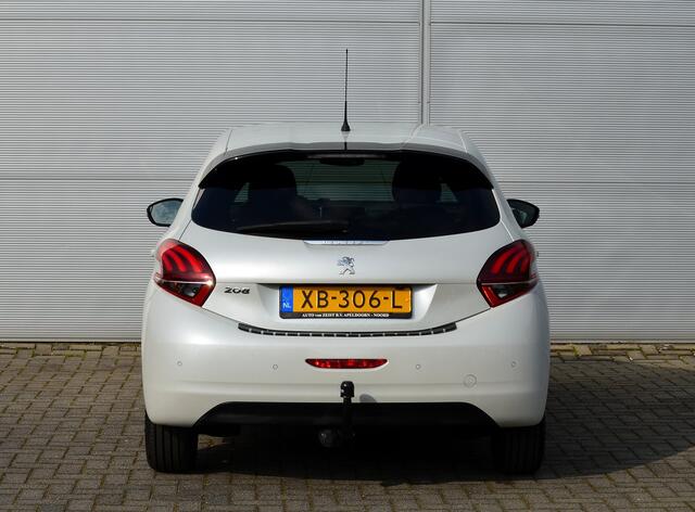 Peugeot 208 1.2 A/T TECH EDITION | AUTOMAAT | CLIMATE | TREKHAAK | CAMERA | 5-DEURS | ALL IN RIJKLAARPRIJS