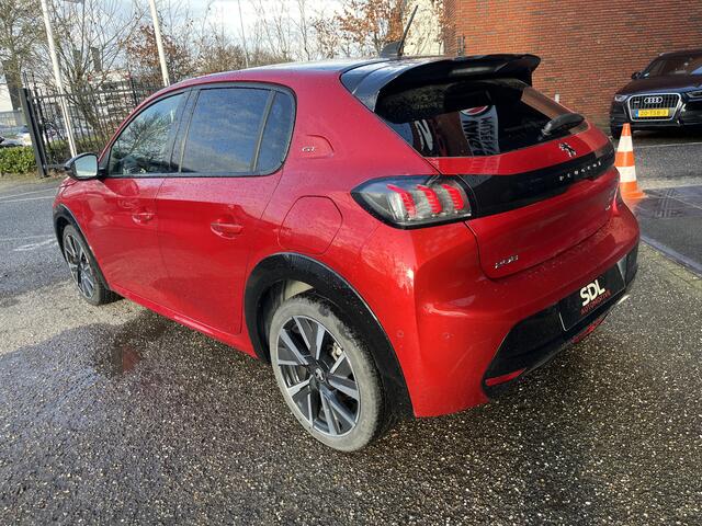 Peugeot 208 1.2 PureTech GT // FULL LED // HALF LEDER // DODEHOEK // 3D COCKPIT // CAMERA+SENSOREN // NAVI+CARPLAY //