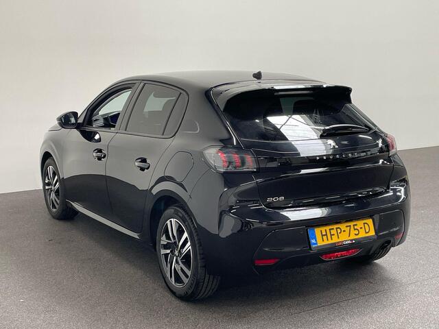 Peugeot 208 1.2 PureTech 100pk Automaat Allure Pack Peugeot 208 1.2 PureTech 100pk Aut. Allure Pack Navigatie Apple Carplay/Android Auto Camera Parkeersensor achter Cruise Control Virtual Cockpit Climate Control Getinte ramen