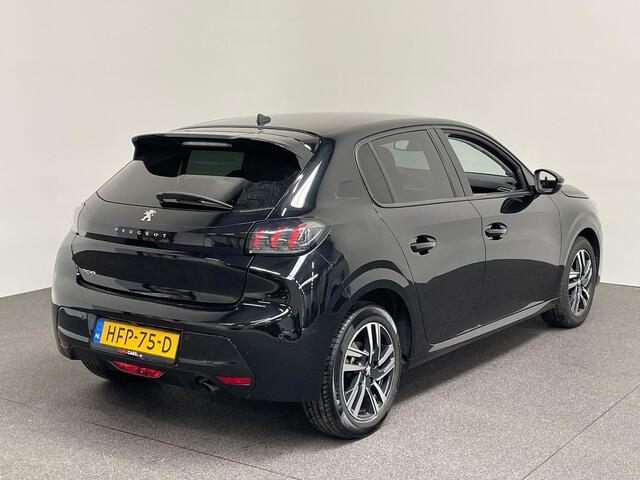 Peugeot 208 1.2 PureTech 100pk Automaat Allure Pack Peugeot 208 1.2 PureTech 100pk Aut. Allure Pack Navigatie Apple Carplay/Android Auto Camera Parkeersensor achter Cruise Control Virtual Cockpit Climate Control Getinte ramen