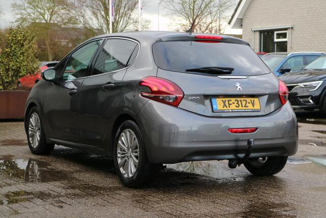 Peugeot 208 1.2 PureTech Allure | Navi | Trekhaak |