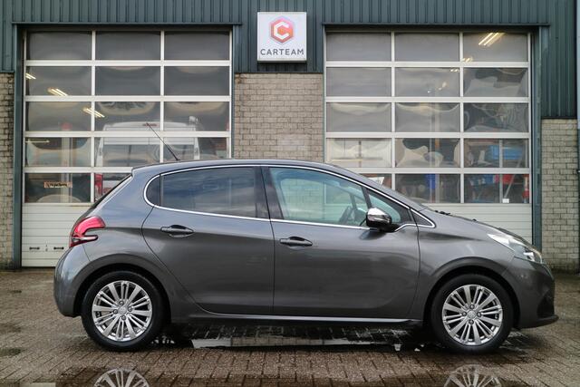 Peugeot 208 1.2 PureTech Allure | Navi | Trekhaak |