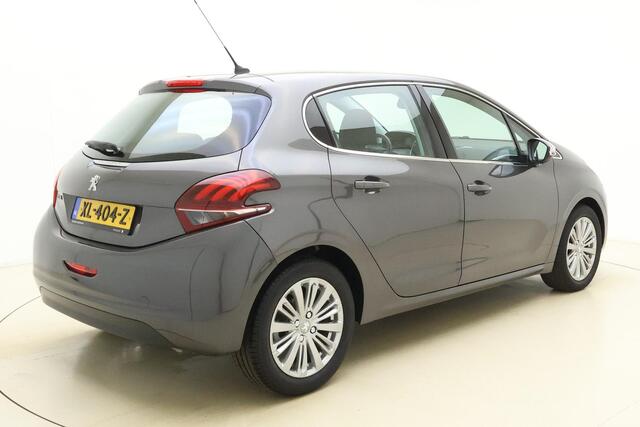 Peugeot 208 1.2 PureTech Allure 110 PK | Automaat | Climate Control | Navigatie | Cruise Control | Licht Metalen Velgen | Bluetooth | AUX | USB | Dealer onderhouden