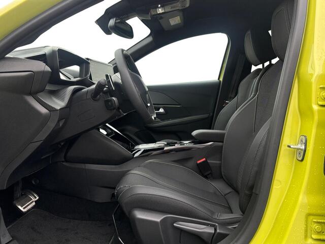 Peugeot 208 GT 1.2 Hybrid 145pk e-DCS6 | 8 JAAR GARANTIE! | 3D i-COCKPIT® | 360° CAMERA | NAVI | APPLE CARPLAY / ANDROID AUTO | ISOFIX | ADAPTIVE CRUISE |