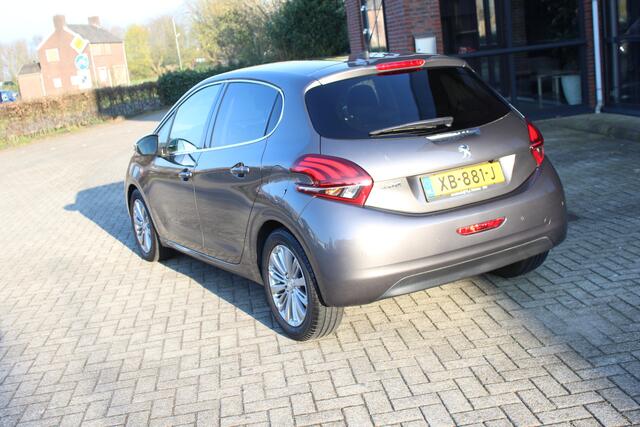 Peugeot 208 1.2 PureTech Allure Clima-Cruise-Navi-Camera-Carplay