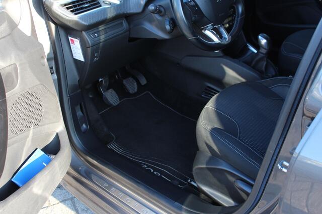 Peugeot 208 1.2 PureTech Allure Clima-Cruise-Navi-Camera-Carplay