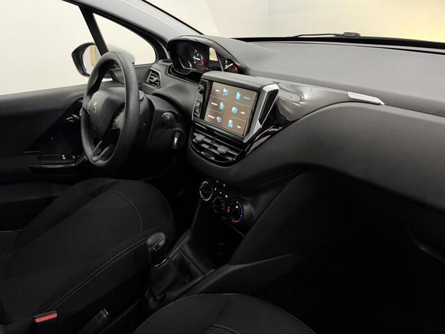 Peugeot 208 1.2 PureTech Active Airco, Navi, Cruise control, Sportief velgen, Mistlamp, Radio