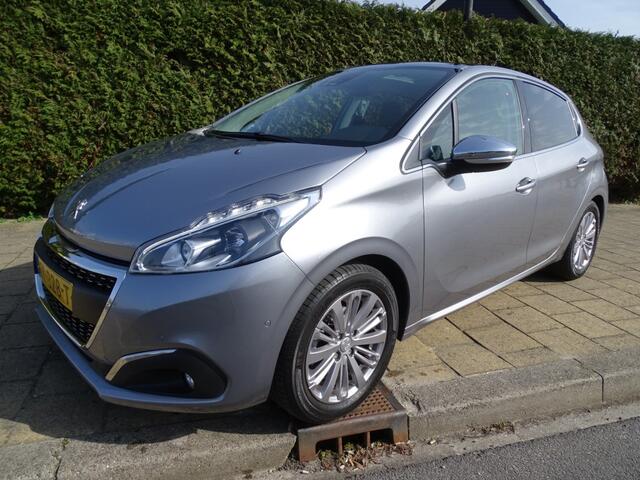 Peugeot 208 1.2 PT ALLURE -VOL Automaat-110 Pk-Carplay-Navi-Pano-Clima-Cruise-Pdc-Blth-