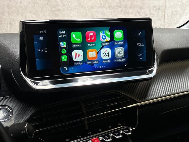 Peugeot 208 1.2 PureTech Allure Sport (VIRTUAL COCKPIT, APPLE CARPLAY, GROOT NAVI, LEDER, 360 CAMERA, SPORTSTOELEN, KEYLESS, GETINT GLAS, LM VELGEN, CRUISE, NIEUWSTAAT)