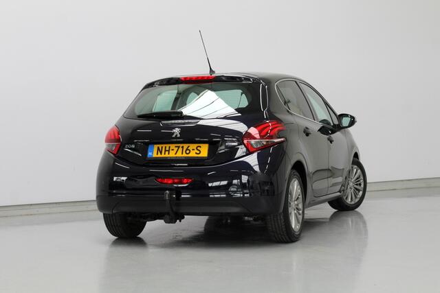 Peugeot 208 1.2 PureTech Allure 111PK, RIJKLAAR | NIEUWE DISTRIBUTIE | TREKHAAK | NAVIGATIE | CARPLAY | PARKEERSENSOREN