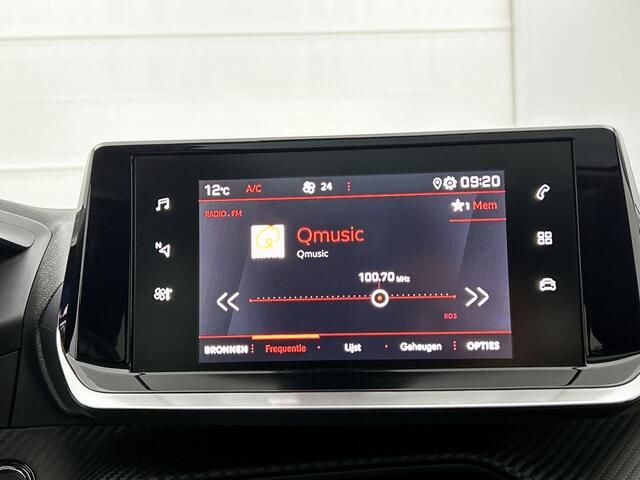 Peugeot 208 1.2 PureTech GT-Line | airco automatisch | Apple Carplay/Android | cruise control | lederen/stof bekleding | LED koplampen | lichtmetalen velgen 17 |