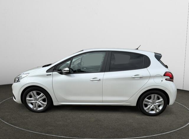 Peugeot 208 1.2 PureT. Signature- Carplay - NAP -