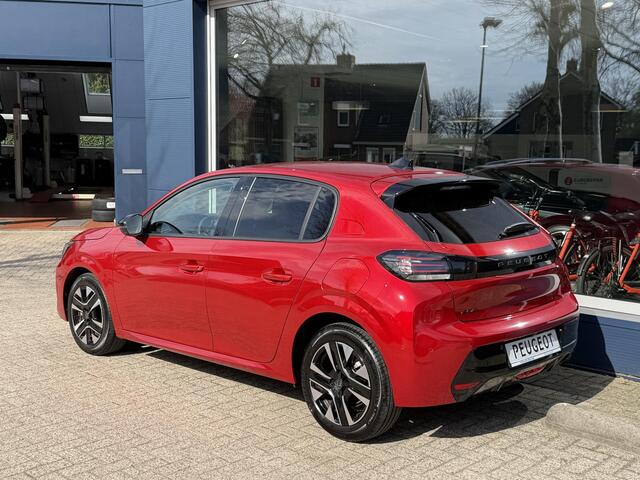 Peugeot 208 1.2 Turbo 100 PK Allure | Bouwjaar 2025 | Navigatie | 360 Graden Camera | LED Verlichting | Climate Control | Dode Hoek Detectie | Voor + Achter Parkeersensoren | 16" Lichtmetalen Velgen |