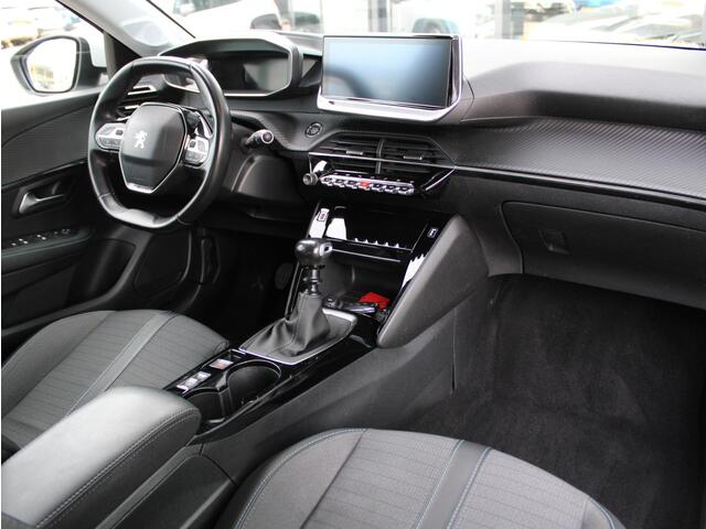 Peugeot 208 1.2 PureTech Allure | Navi / Camera / Climate