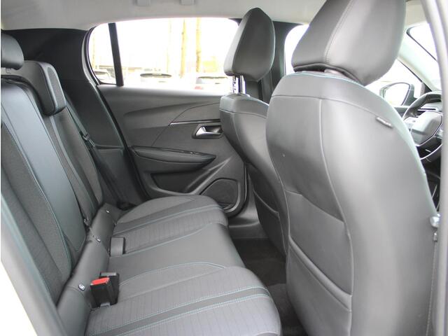 Peugeot 208 1.2 PureTech Allure | Navi / Camera / Climate