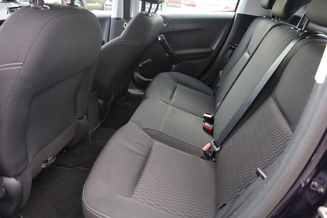 Peugeot 208 1.2 PureTech Blue Lion CARPLAY CRUISE DAB AIRCO NAP PDC ENZ.