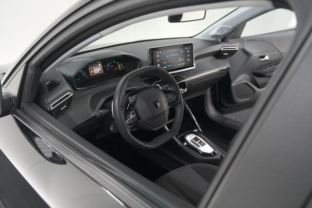 Peugeot 208 1.2 Hybrid 110 e-DCS6 Style | Parkeersensoren | Apple Carplay | Cruise Control | Airco