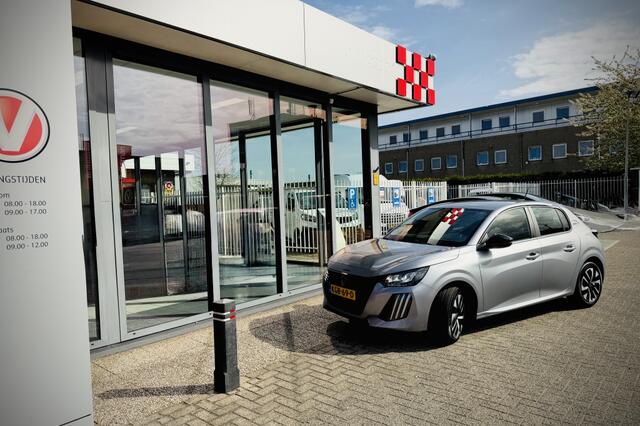 Peugeot 208 Hybrid e-DCS6 Style