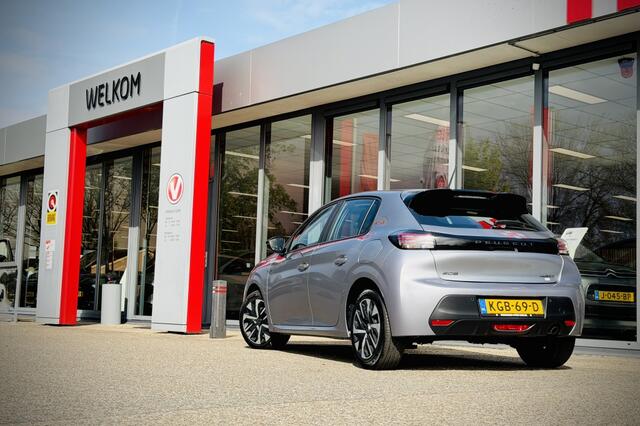 Peugeot 208 Hybrid e-DCS6 Style