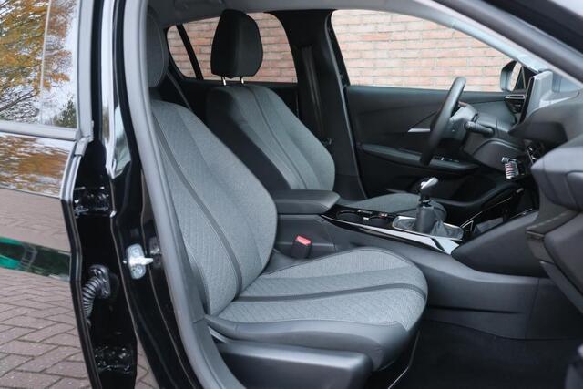 Peugeot 208 1.2 PureTech 100pk Allure | Navi | App Connect | Climate | Cruise | Camera | Dodehoek | PDC