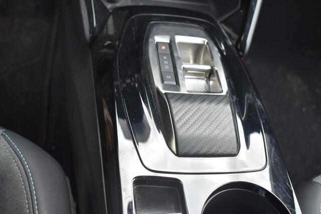 Peugeot 208 1.2 PureTech Allure Pack Automaat | Carplay Navigatie | Parkeercamera | Half-Leder | 12 mnd BOVAG garantie | Whatsapp 06-53188999