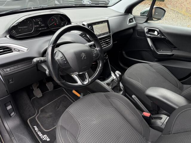 Peugeot 208 1.2 PureTech Allure Carplay Climate / Cruise Control