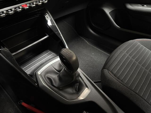 Peugeot 208 1.2 PureTech Sport (APPLE CARPLAY, NAVIGATIE, CRUISE, SPORTSTOELEN, LANE ASSIST, BLUETOOTH, NIEUWSTAAT)