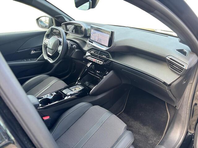 Peugeot 208 GT 1.2 Hybrid 145pk e-DCS6 | KEYLESS ENTRY | DODEHOEKBEW. | NAVI | ADAPTIVE CRUISE | 360° CAMERA | CLIMA | DAB+ | ALL-SEASONBANDEN