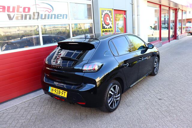Peugeot 208 1.2 PureTech Blue Lease Allure O.a: Camera, PDC, Carplay, Clima, Navi, Cruise, Etc. All-in prijs!