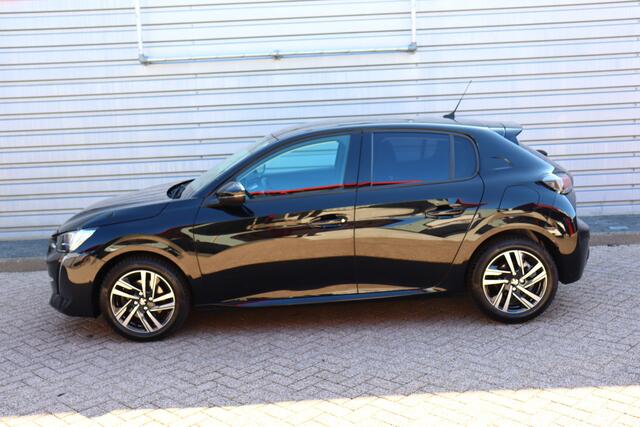 Peugeot 208 1.2 PureTech Blue Lease Allure O.a: Camera, PDC, Carplay, Clima, Navi, Cruise, Etc. All-in prijs!