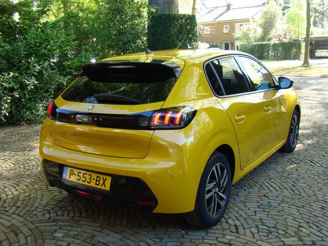 Peugeot 208 1.2 PureTech Allure Pack