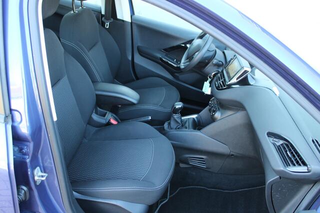 Peugeot 208 1.2 PureTech Blue Lion Airco Navi Carplay 36dkm Dealer onderhouden