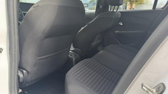 Peugeot 208 1.2 PT 75 Style | AppleCarplay | Cruise | Airco