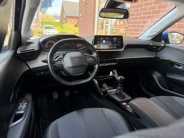 Peugeot 208 1.2 PureTech Allure CAMERA / LED / 1/2 LEER / CARPLAY / ANDROID
