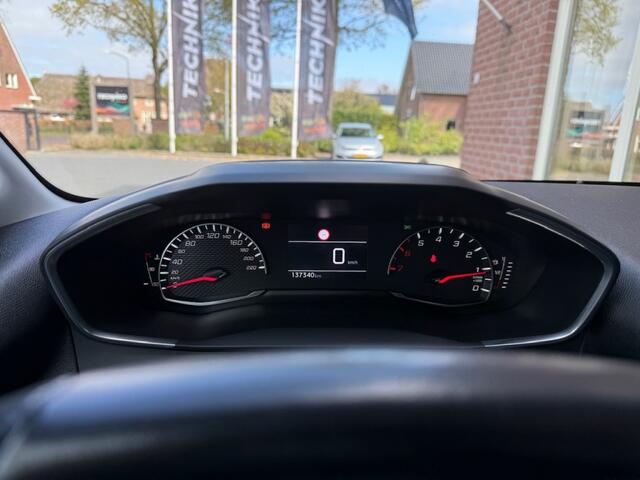 Peugeot 208 1.2 PureTech Allure CAMERA / LED / 1/2 LEER / CARPLAY / ANDROID