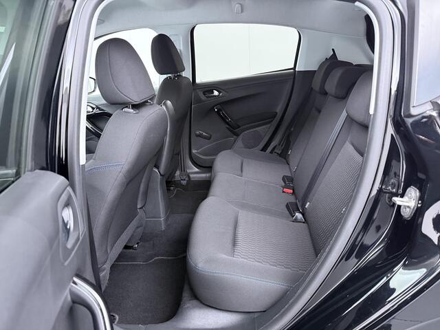 Peugeot 208 1.2 PureTech Signature - Navigatie - Parkeersensoren - Apple Carplay/Android Auto